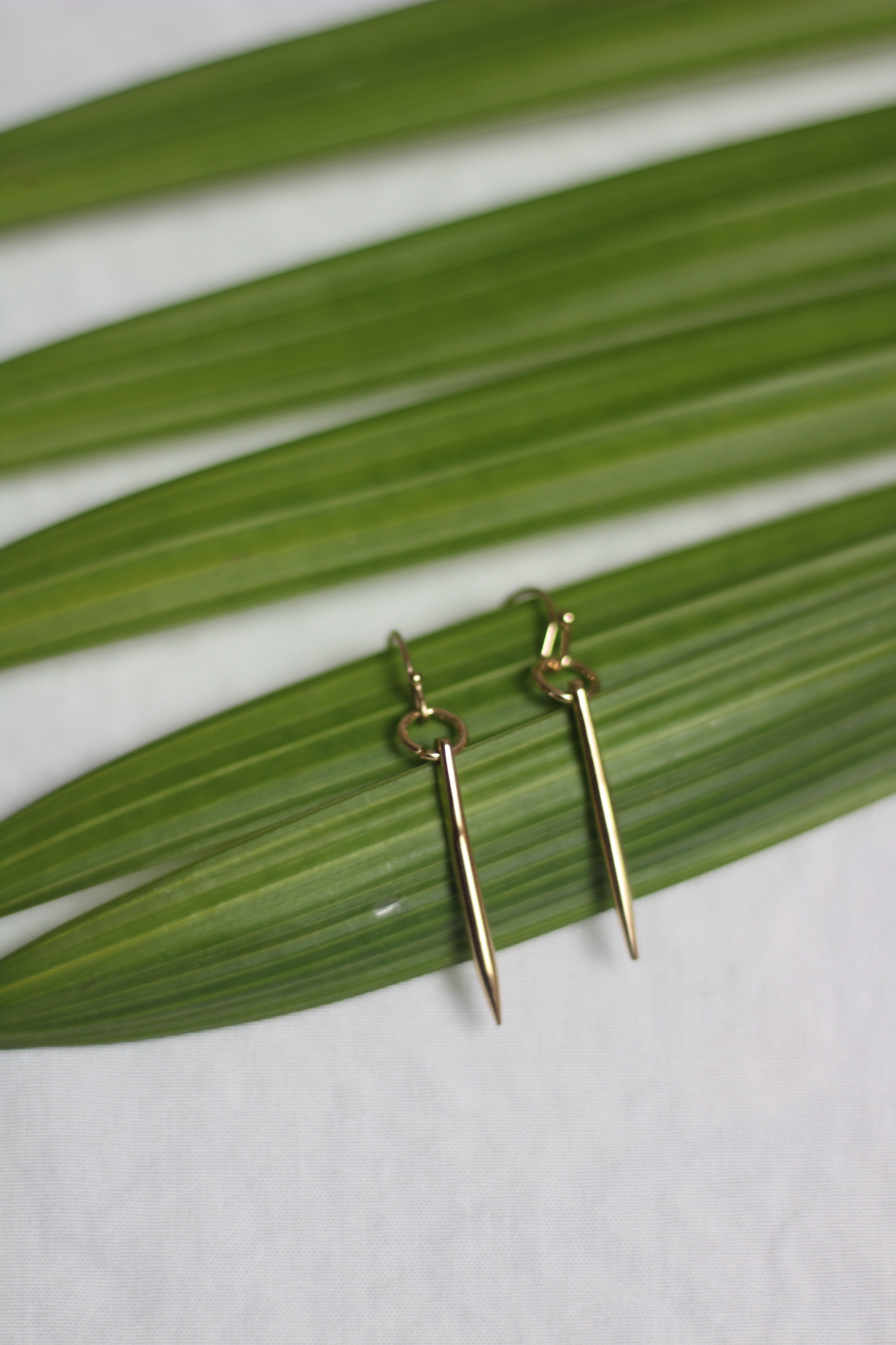Daggered earrings - L A G O O N DESIGNS